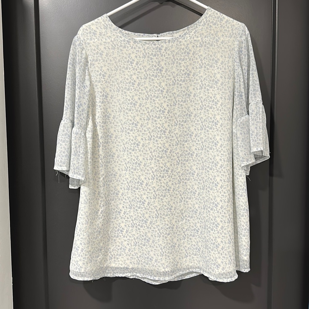Short sleeve blouse